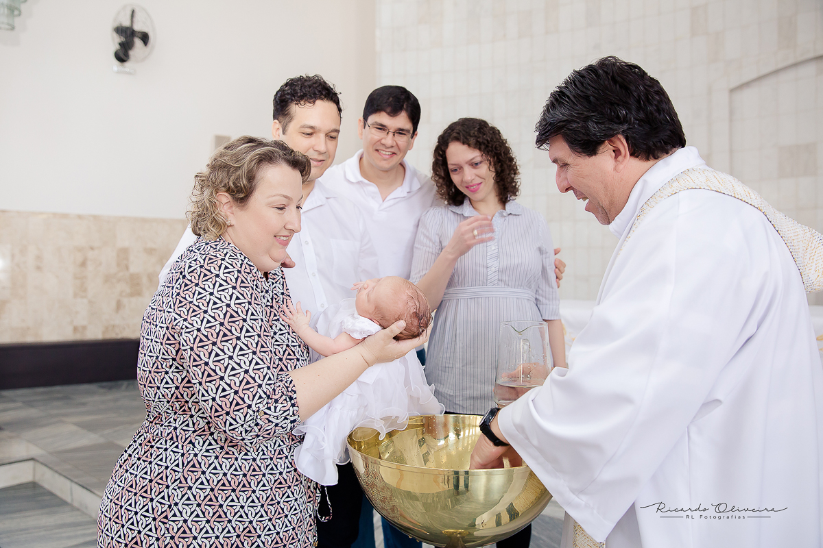 Batismo da Clara, momento de muita emoção