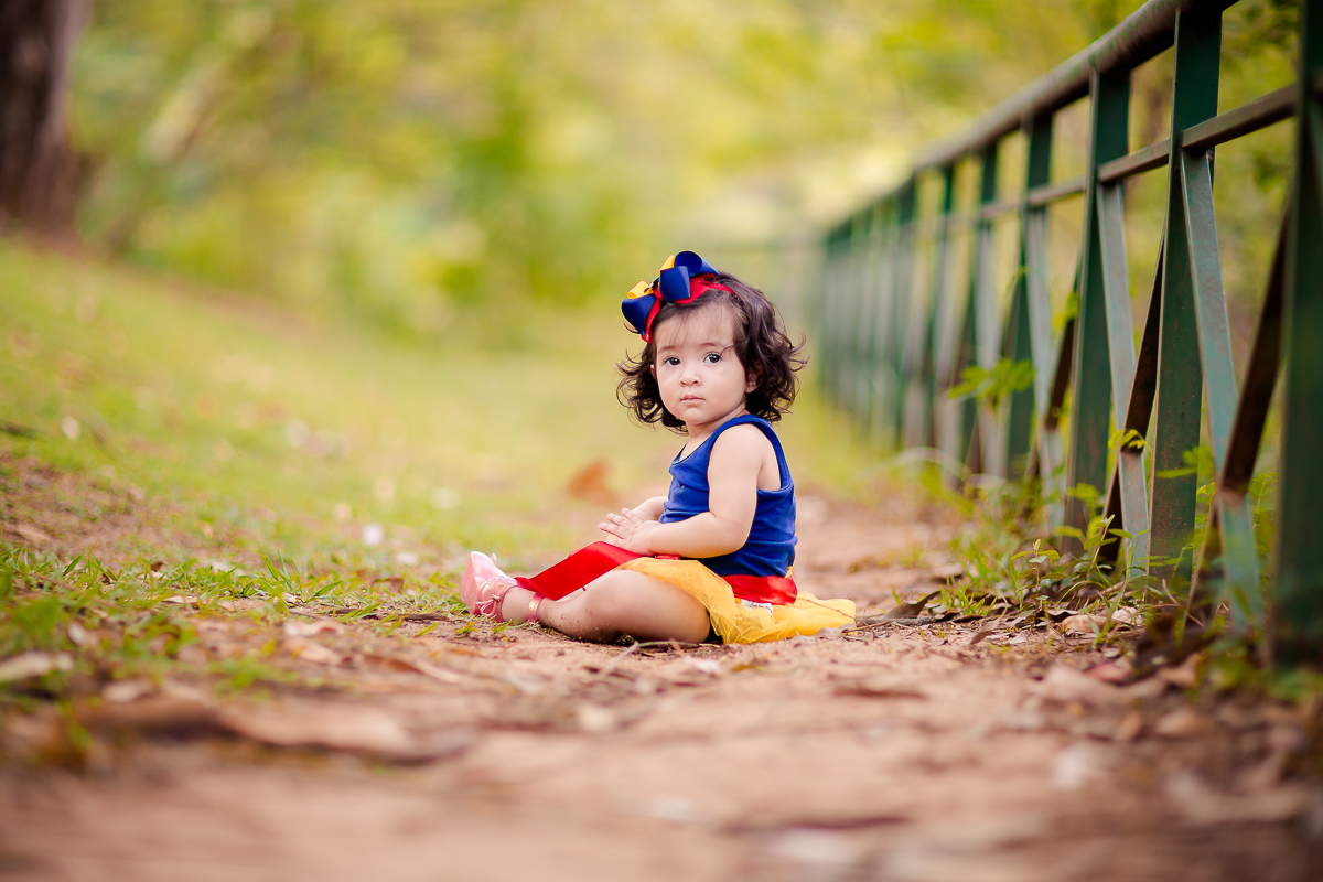 Chloe completou seu Primeiro aninho!! e para comemorar teve uma linda sessão no parque com o tema da sua festa, ela ficou um encanto de branca de neve <3 