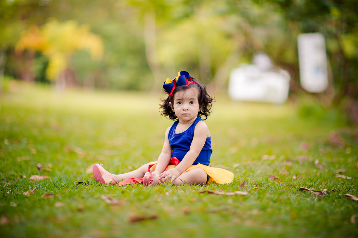 Chloe completou seu Primeiro aninho!! e para comemorar teve uma linda sessão no parque com o tema da sua festa, ela ficou um encanto de branca de neve <3 