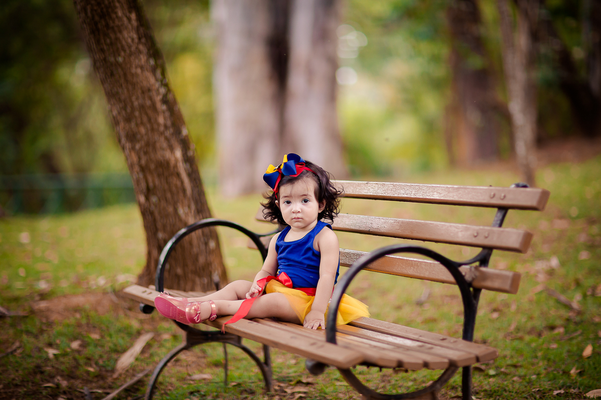 Chloe completou seu Primeiro aninho!! e para comemorar teve uma linda sessão no parque com o tema da sua festa, ela ficou um encanto de branca de neve <3 