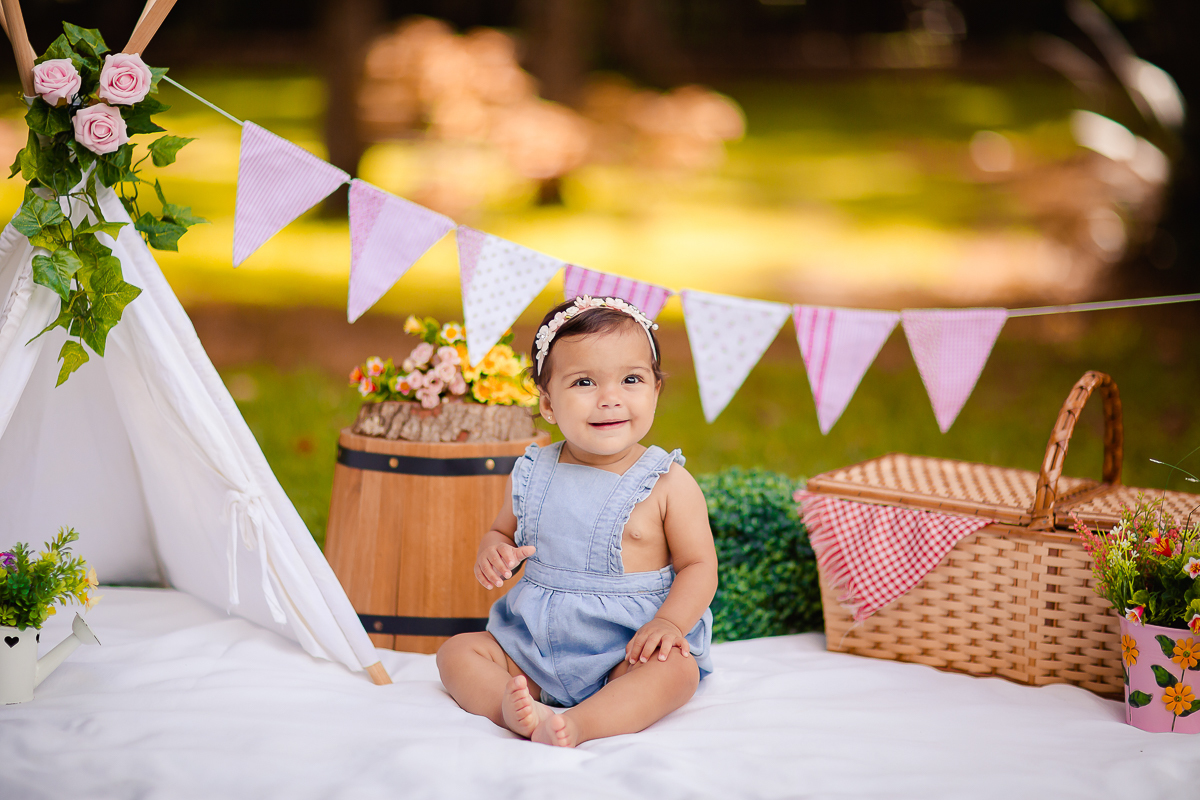 Olivia completou seu primeiro aninho, e teve uma linda sessão de smash the cake!! 

Não temos palavras para falar da Olivia, nem para descrever essa família!

Quanto amor ... Que energia incrível!