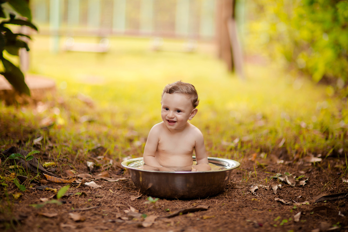 Noah completou um aninho e fizemos um Smash the Fruit, uma bagunça bem gostosa e saudável !!

O Noah e é um bebê muito fofo, ele amou a as frutinhas, 

Foi muito bom registrar algumas fases desse pequeno no seu primeiro ano de vida!!