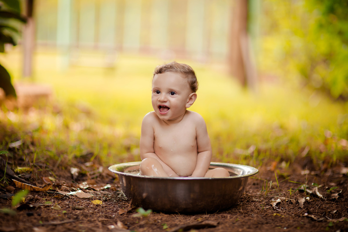 Noah completou um aninho e fizemos um Smash the Fruit, uma bagunça bem gostosa e saudável !!

O Noah e é um bebê muito fofo, ele amou a as frutinhas, 

Foi muito bom registrar algumas fases desse pequeno no seu primeiro ano de vida!!