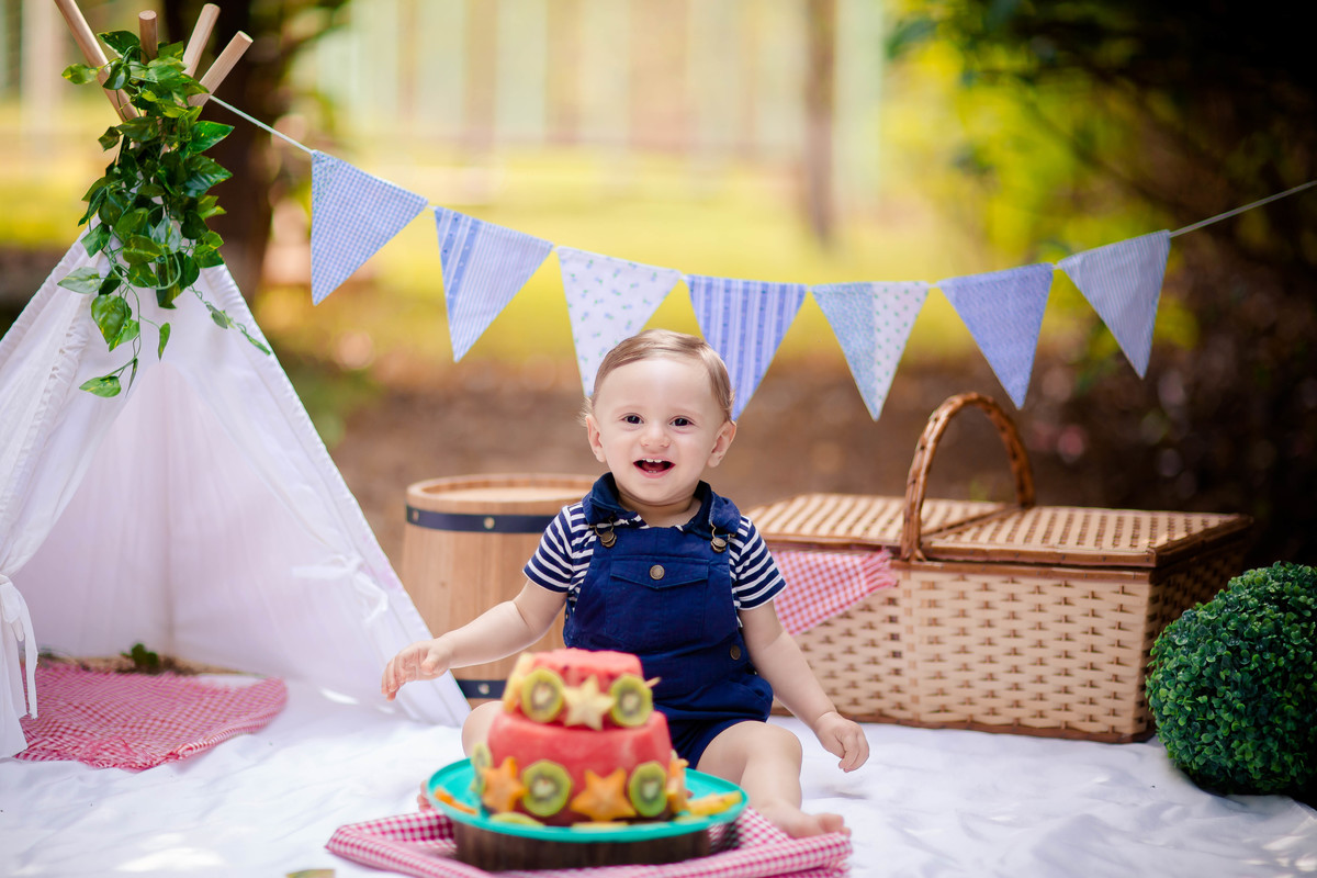 Noah completou um aninho e fizemos um Smash the Fruit, uma bagunça bem gostosa e saudável !!

O Noah e é um bebê muito fofo, ele amou a as frutinhas, 

Foi muito bom registrar algumas fases desse pequeno no seu primeiro ano de vida!!