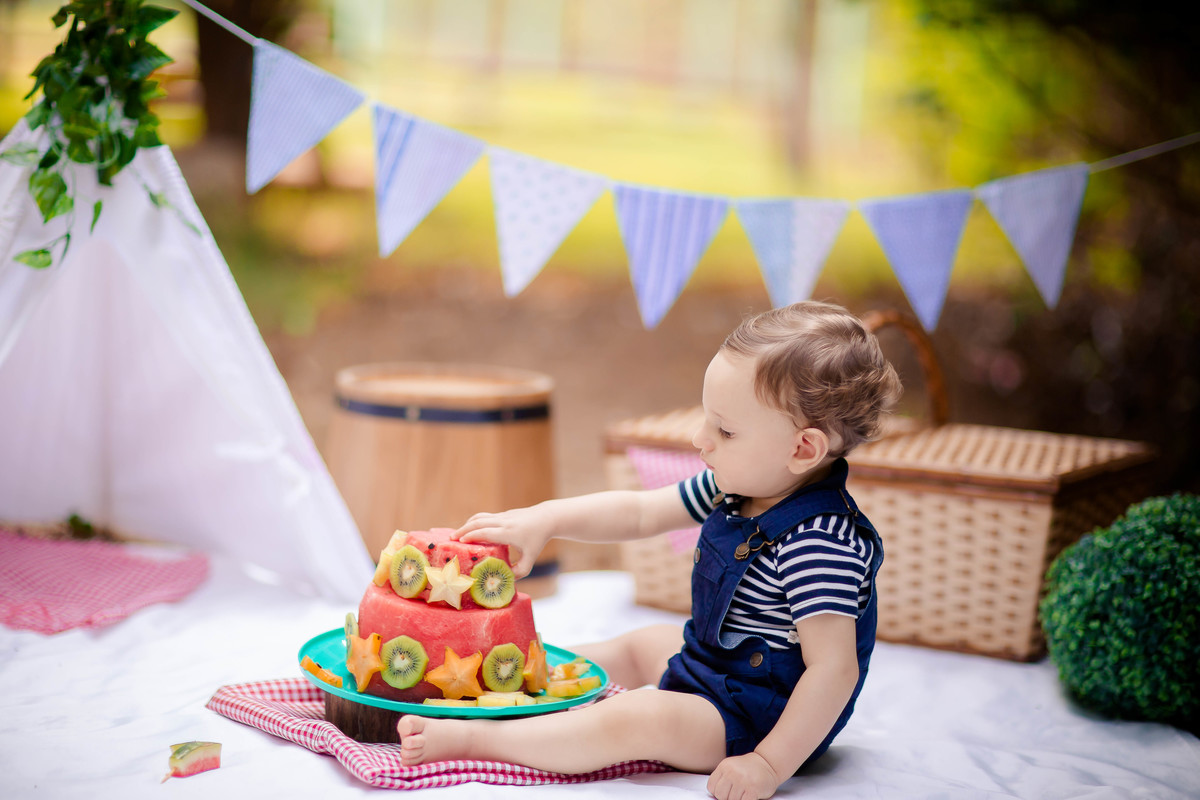Noah completou um aninho e fizemos um Smash the Fruit, uma bagunça bem gostosa e saudável !!

O Noah e é um bebê muito fofo, ele amou a as frutinhas, 

Foi muito bom registrar algumas fases desse pequeno no seu primeiro ano de vida!!
