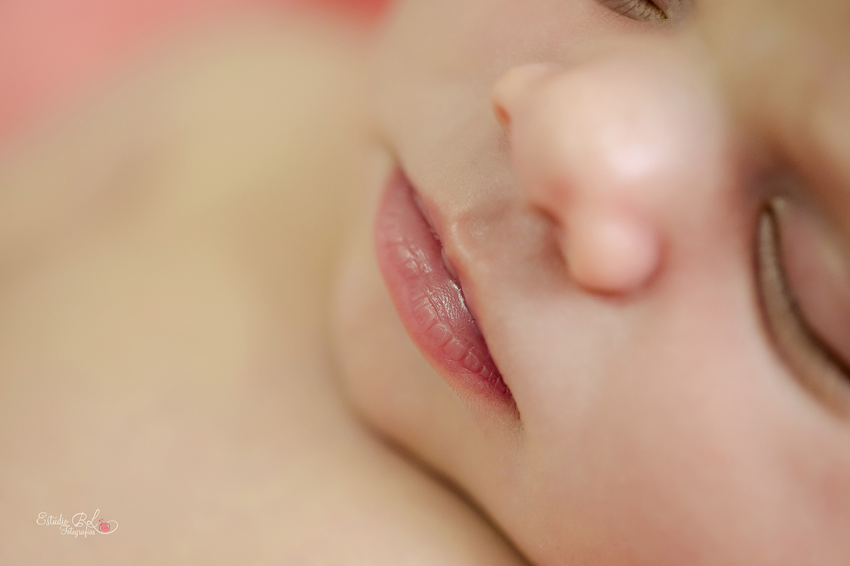 Detalhes da boca do bebe
