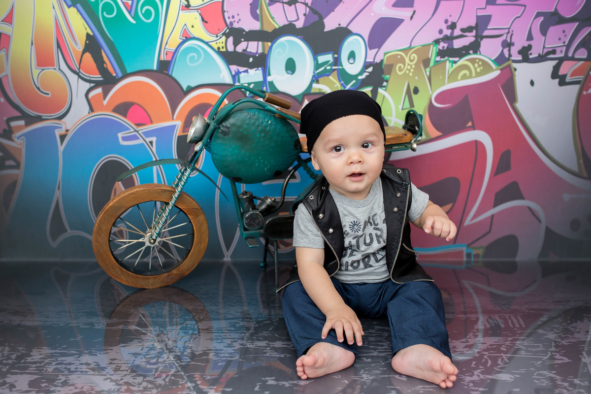 Imaginem um bebê apaixonante… ♥ Trago um pouquinho do Théo em seus 9 meses. Distribuindo sorrisos, charme e até fazendo fazendo gracinha, posso com isso? Impossível não se encantar com esse mocinho lindo
Como é bom acompanhar o crescimento não só do Théo 