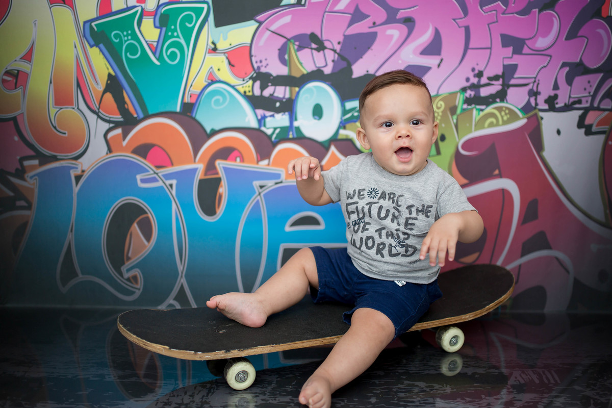 Imaginem um bebê apaixonante… ♥ Trago um pouquinho do Théo em seus 9 meses. Distribuindo sorrisos, charme e até fazendo fazendo gracinha, posso com isso? Impossível não se encantar com esse mocinho lindo
Como é bom acompanhar o crescimento não só do Théo 