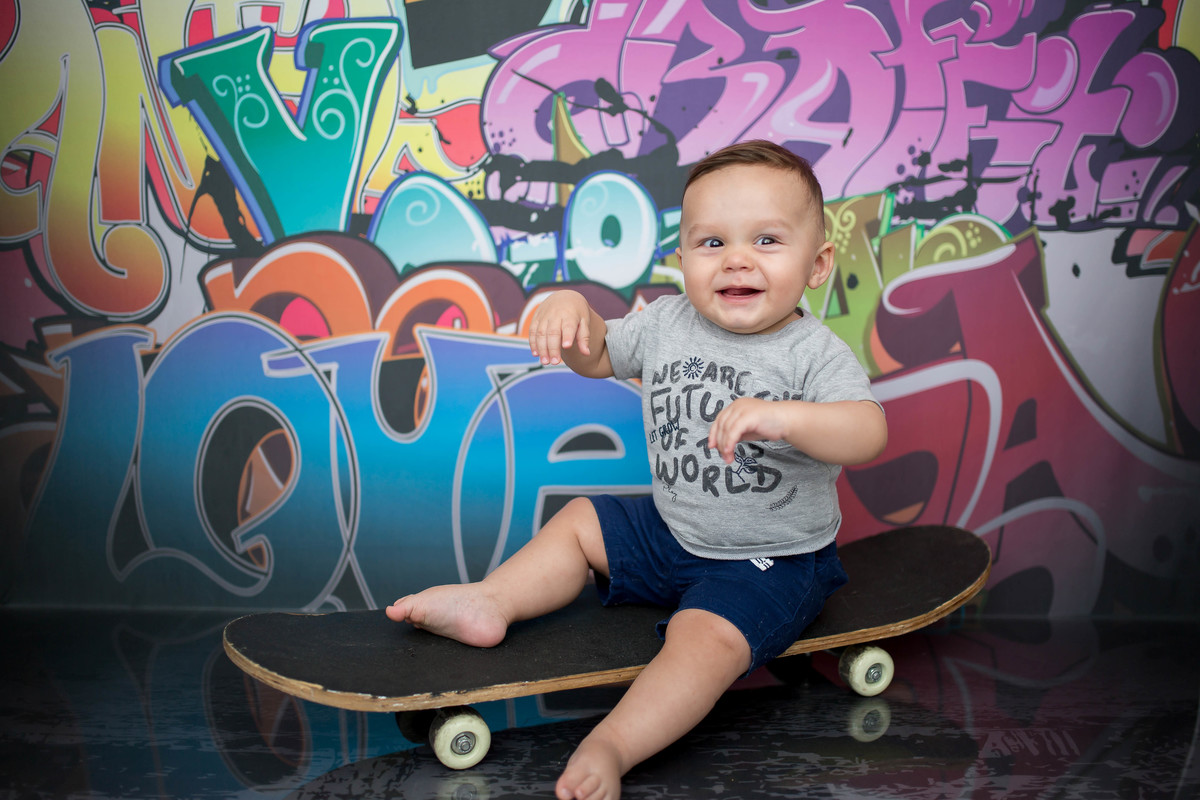 Imaginem um bebê apaixonante… ♥ Trago um pouquinho do Théo em seus 9 meses. Distribuindo sorrisos, charme e até fazendo fazendo gracinha, posso com isso? Impossível não se encantar com esse mocinho lindo
Como é bom acompanhar o crescimento não só do Théo 