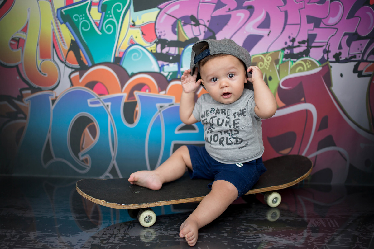 Imaginem um bebê apaixonante… ♥ Trago um pouquinho do Théo em seus 9 meses. Distribuindo sorrisos, charme e até fazendo fazendo gracinha, posso com isso? Impossível não se encantar com esse mocinho lindo
Como é bom acompanhar o crescimento não só do Théo 