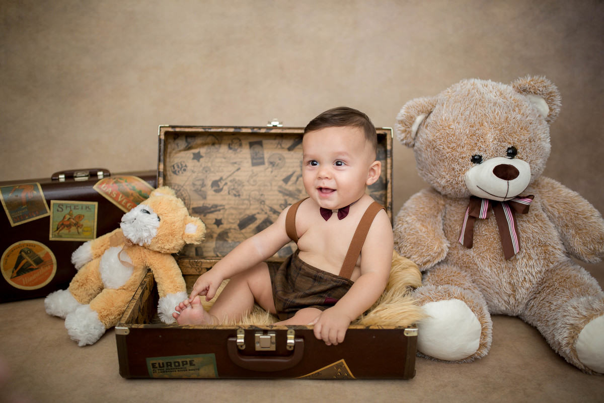 Imaginem um bebê apaixonante… ♥ Trago um pouquinho do Théo em seus 9 meses. Distribuindo sorrisos, charme e até fazendo fazendo gracinha, posso com isso? Impossível não se encantar com esse mocinho lindo
Como é bom acompanhar o crescimento não só do Théo 