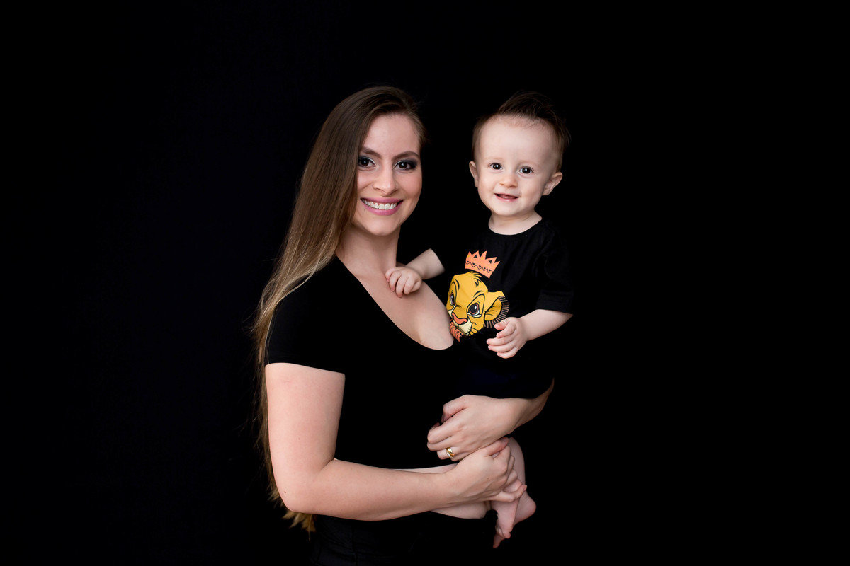 Nós amamos acompanhar o crescimentos dos bebês!!! agora com 9 meses o Lucca se divertiu muito na sua sessão de fotos!! 

