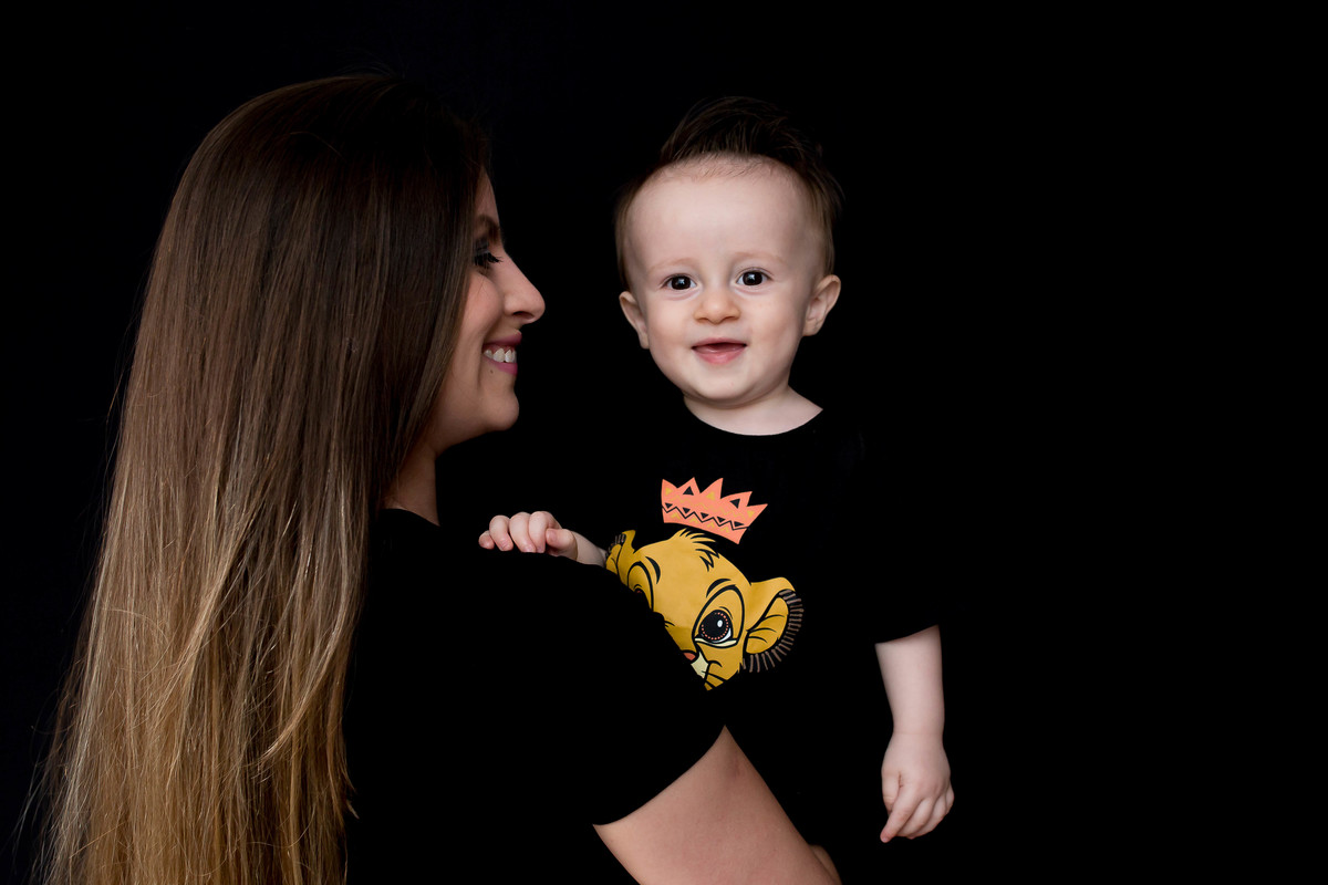 Nós amamos acompanhar o crescimentos dos bebês!!! agora com 9 meses o Lucca se divertiu muito na sua sessão de fotos!! 

