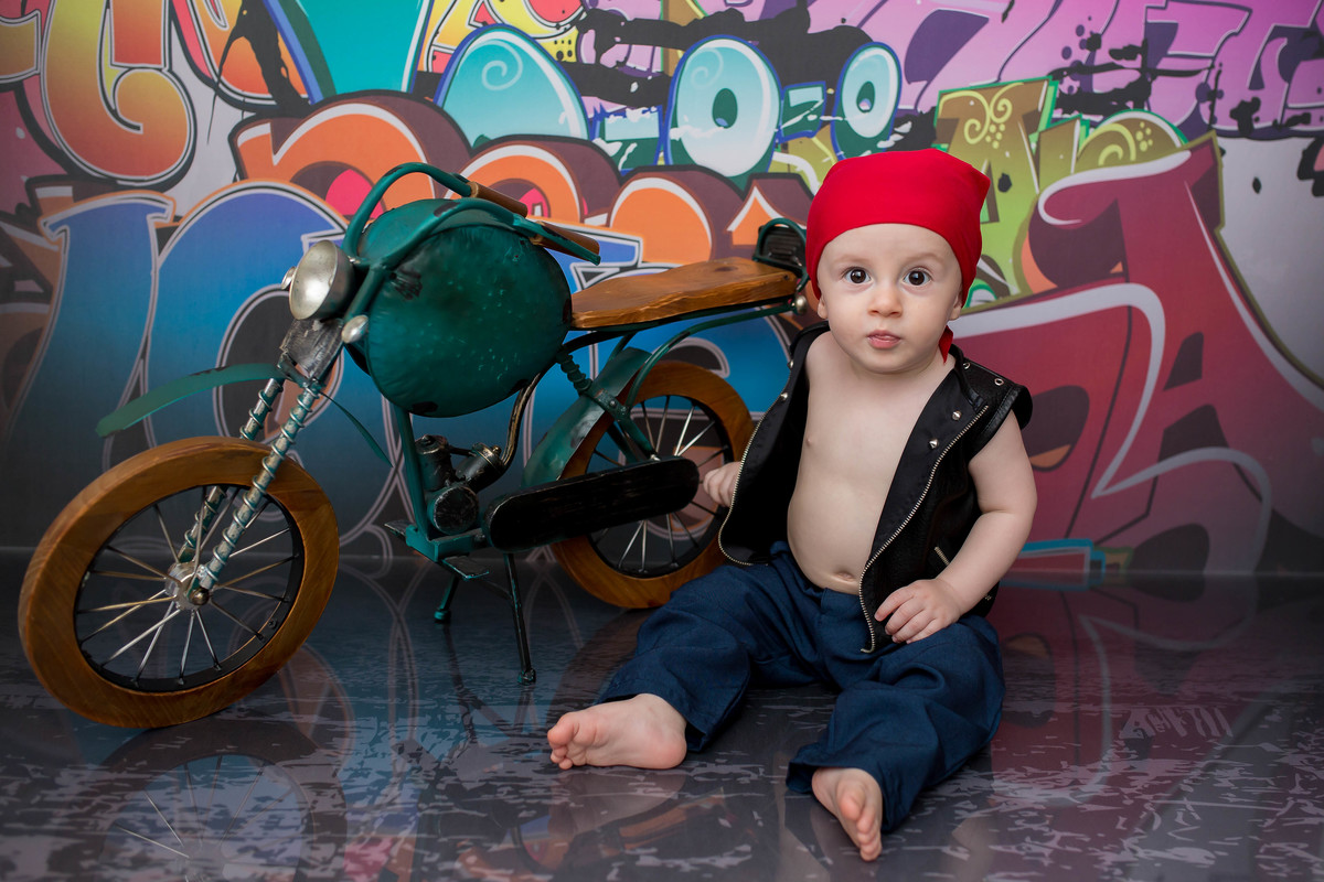 Nós amamos acompanhar o crescimentos dos bebês!!! agora com 9 meses o Lucca se divertiu muito na sua sessão de fotos!! 

