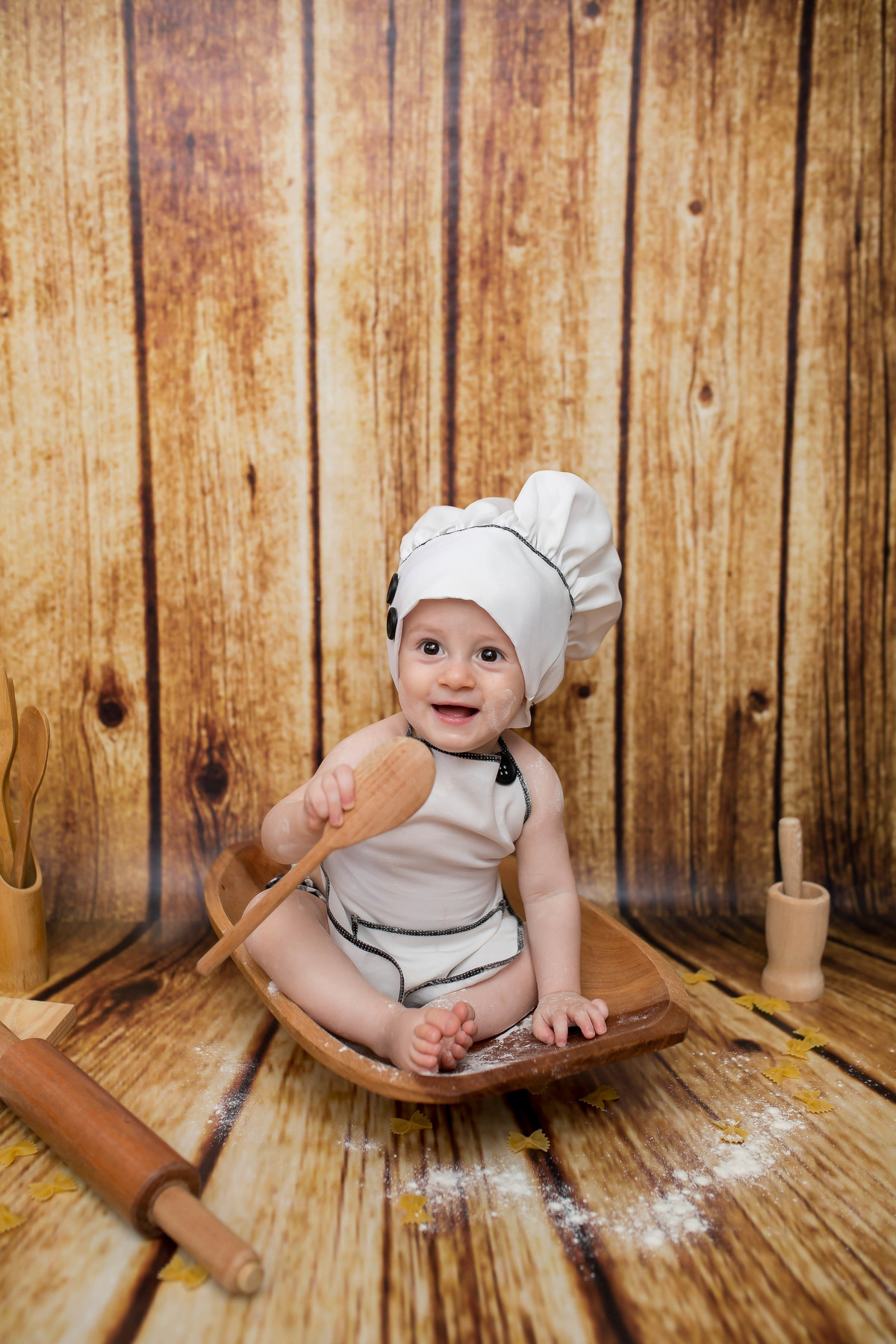 Nós amamos acompanhar o crescimentos dos bebês!!! agora com 9 meses o Lucca se divertiu muito na sua sessão de fotos!! 

