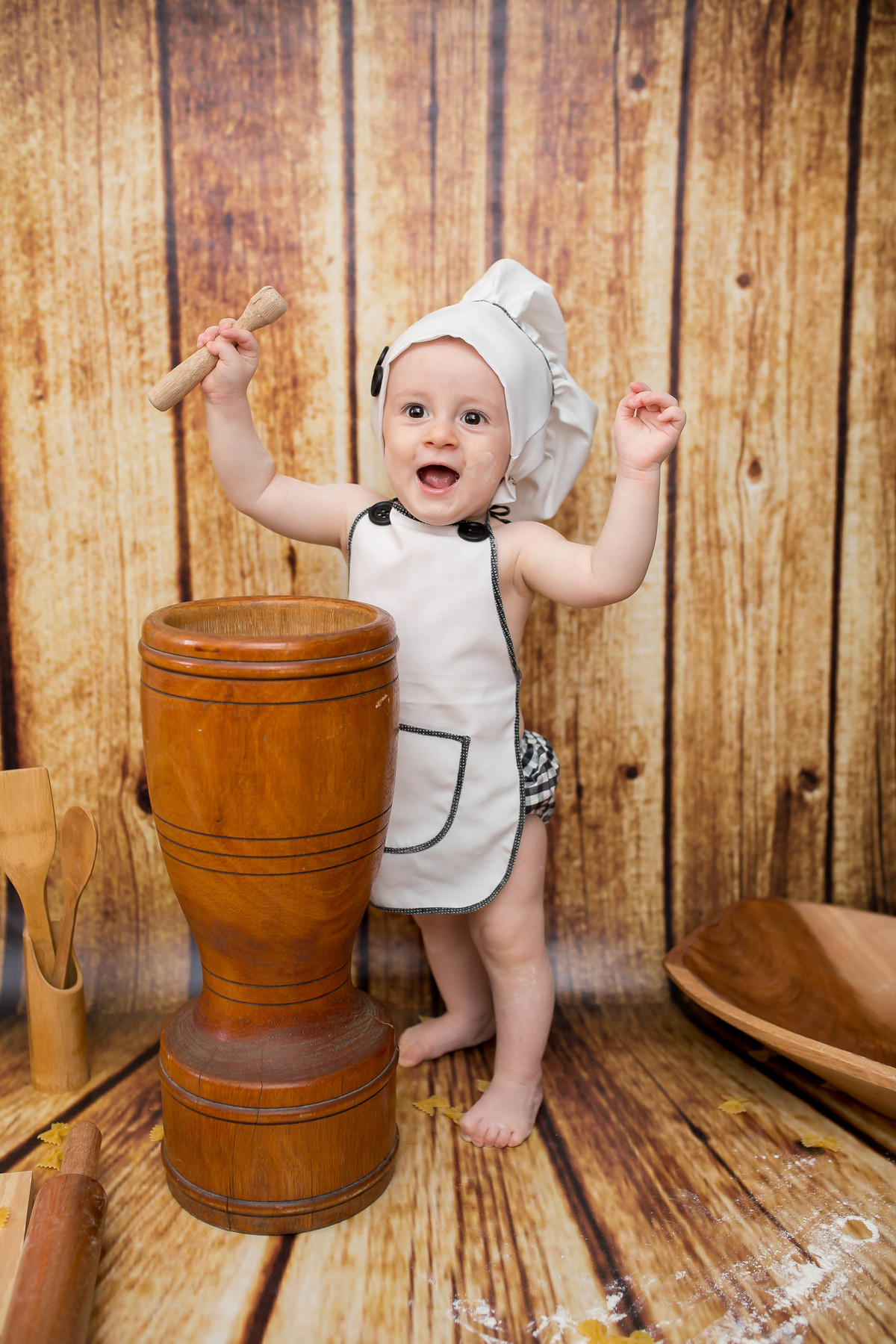 Nós amamos acompanhar o crescimentos dos bebês!!! agora com 9 meses o Lucca se divertiu muito na sua sessão de fotos!! 

