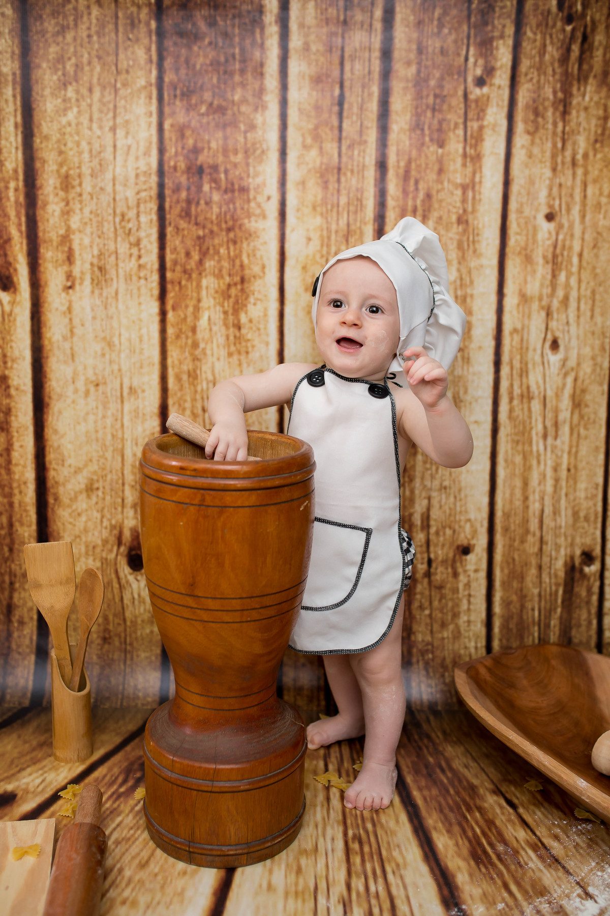 Nós amamos acompanhar o crescimentos dos bebês!!! agora com 9 meses o Lucca se divertiu muito na sua sessão de fotos!! 

