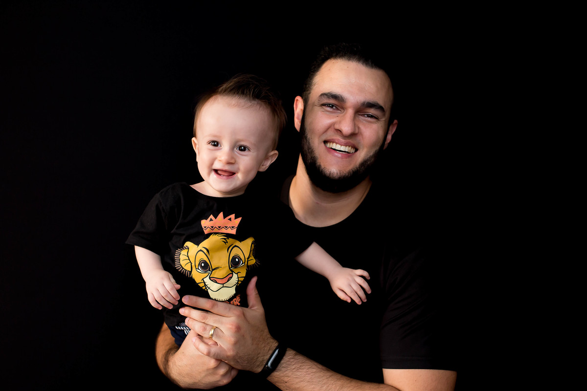 Nós amamos acompanhar o crescimentos dos bebês!!! agora com 9 meses o Lucca se divertiu muito na sua sessão de fotos!! 

