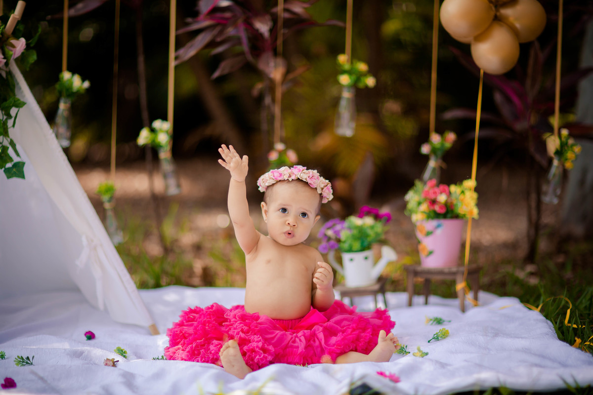 Chegou a vez do Smash the Fruit da pequena Diana!

Com um bolo de frutas preparado pelo papai, e muita fofura e diversão, assim foi a comemoração do primeiro aninho da pequena! ❤

Obrigada mamãe e papai por mais uma vez ter confiado em nosso trabalho!!