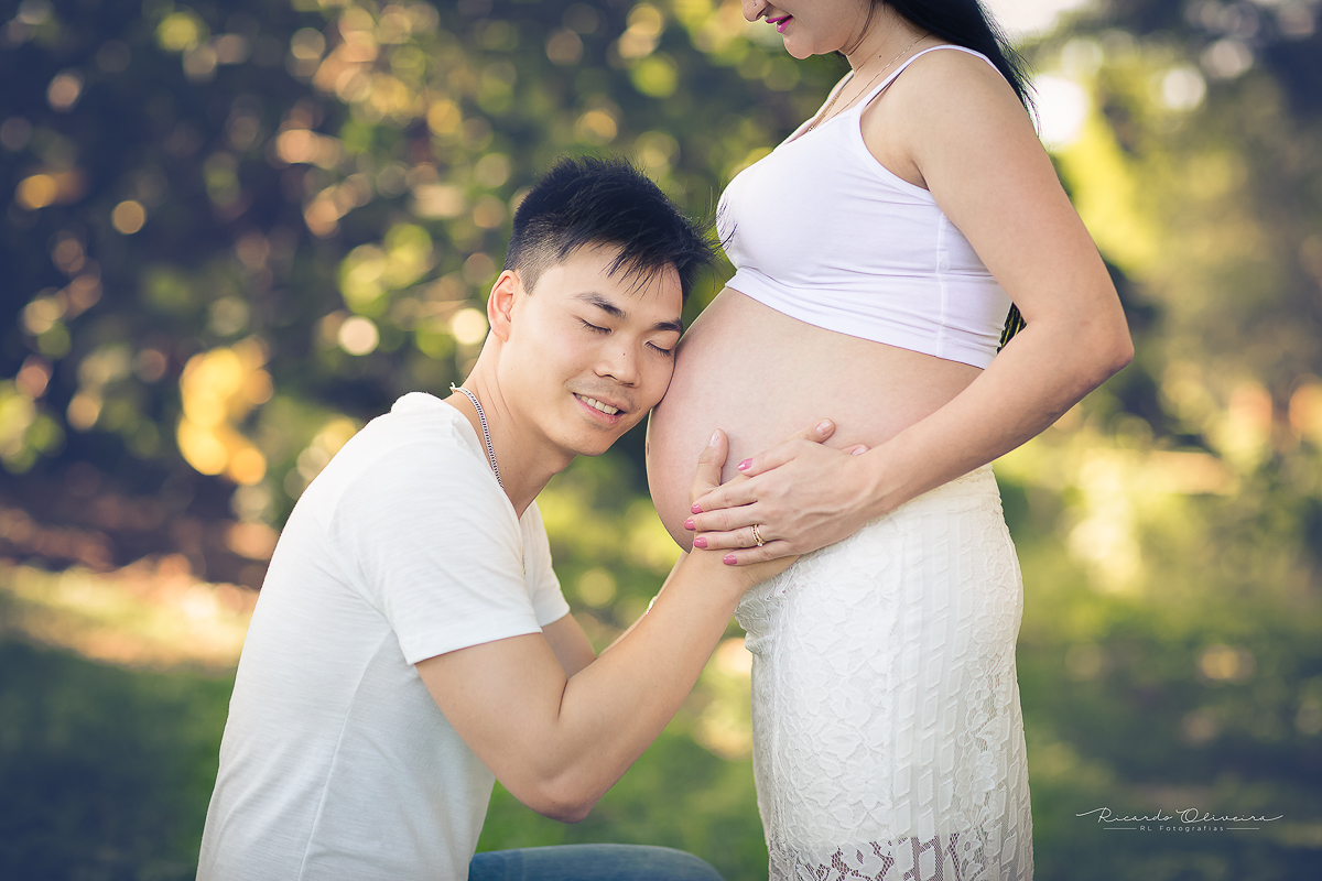 Papai ouvindo a filha Yanne se mexer