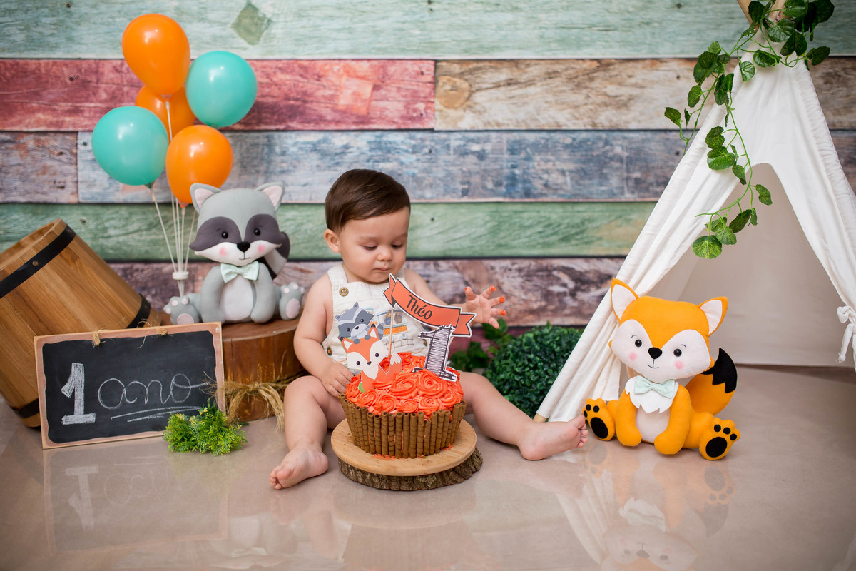 Piscamos e um ano se passou.... e é claro que não podia deixar de registrar o Smash Smash the Cake do pequeno Théo 