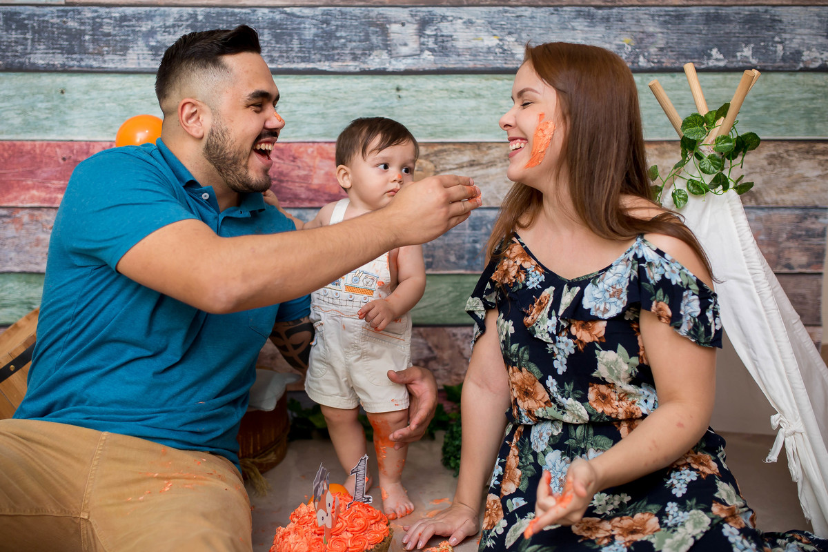 Piscamos e um ano se passou.... e é claro que não podia deixar de registrar o Smash Smash the Cake do pequeno Théo 