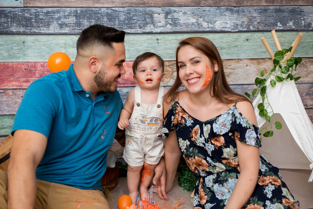 Piscamos e um ano se passou.... e é claro que não podia deixar de registrar o Smash Smash the Cake do pequeno Théo 