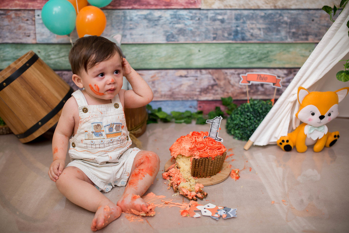 Piscamos e um ano se passou.... e é claro que não podia deixar de registrar o Smash Smash the Cake do pequeno Théo 