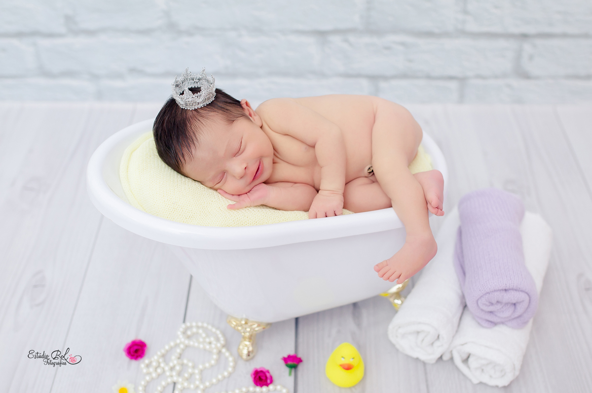 A Helena estriou essa linda banheira