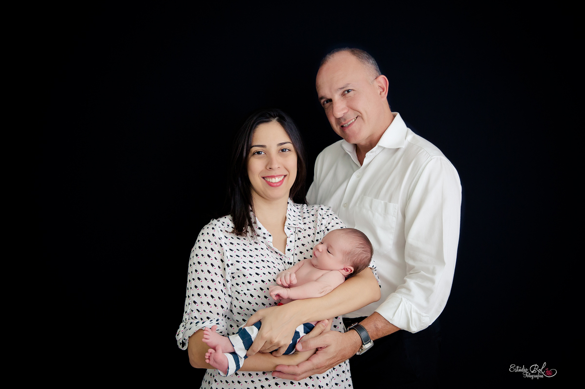 Os papais estão babando no filho Miguel