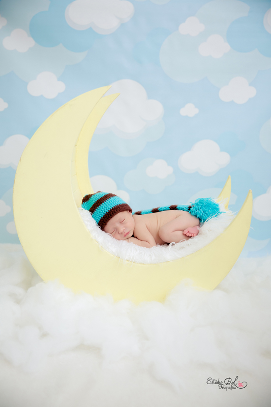 Victor na lua do nosso estúdio