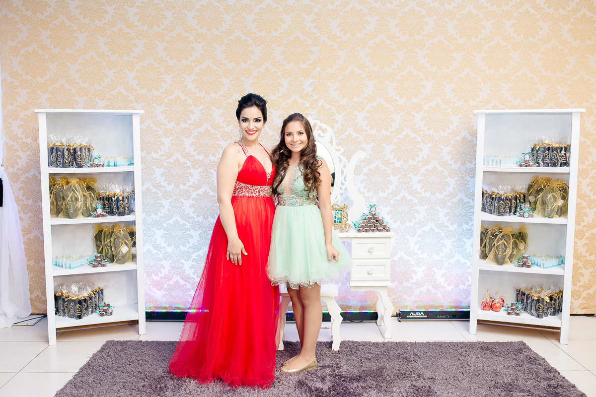 Mamãe e a filha debutante