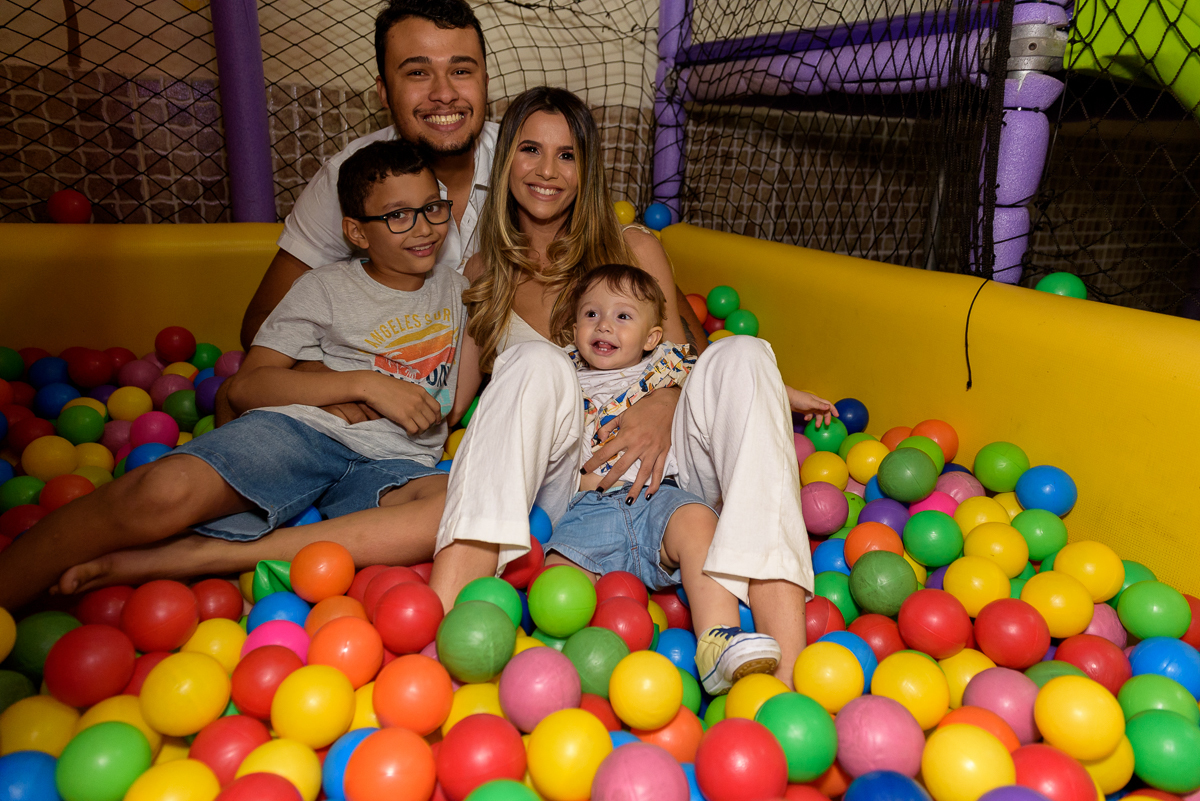 família toda na brincadeira