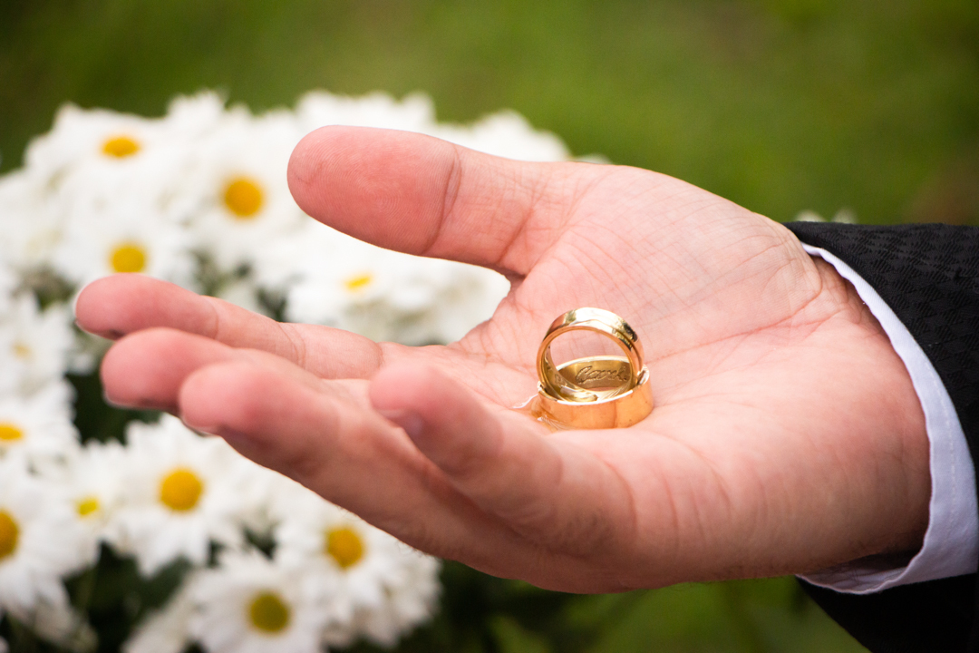 alianças flores casamento sitio Três Corações - MG  