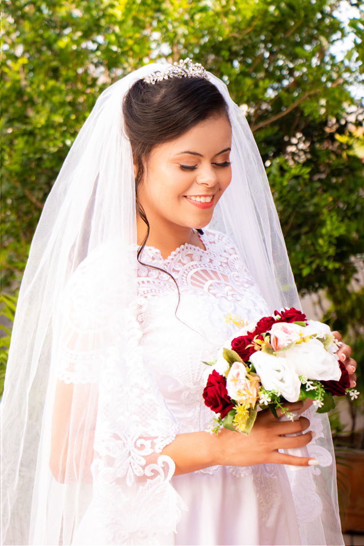 Noiva, making of vestido buque  casamento  Três Corações - MG