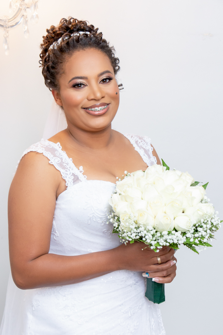 Noiva, making of vestido buque  casamento  Três Corações - MG