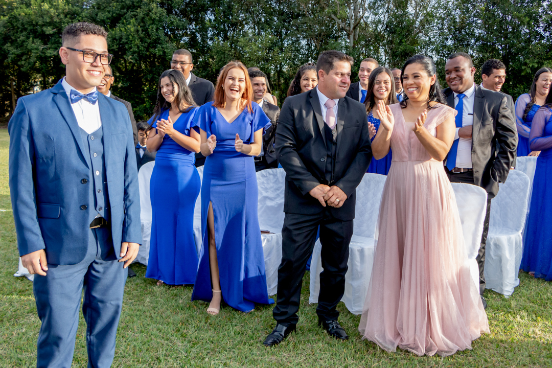 reação noivo ao ver noiva casamento sitio mãe pai noiva vestido carro casamento sitio  Três Corações - MG