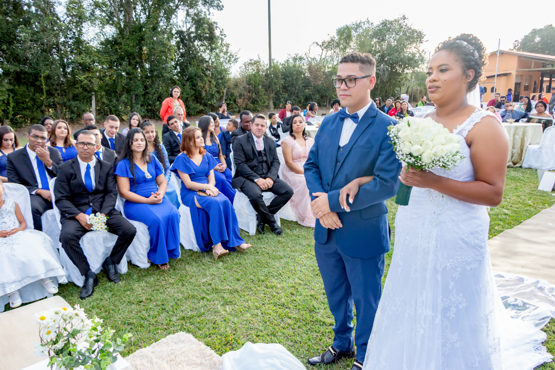 casamento noiva noivo cerimonial noivo  noiva madrinhas padrinhos sitio  Três Corações - MG 