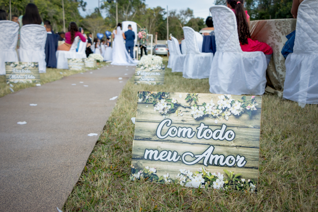 casamento noiva noivo cerimonial  placa mensagem noivo  noiva madrinhas padrinhos sitio  Três Corações - MG 