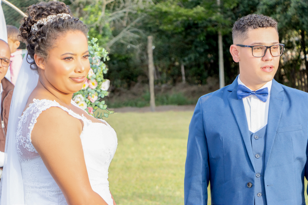 casamento noiva noivo cerimonial  placa mensagem noivo  noiva madrinhas padrinhos sitio  Três Corações - MG 