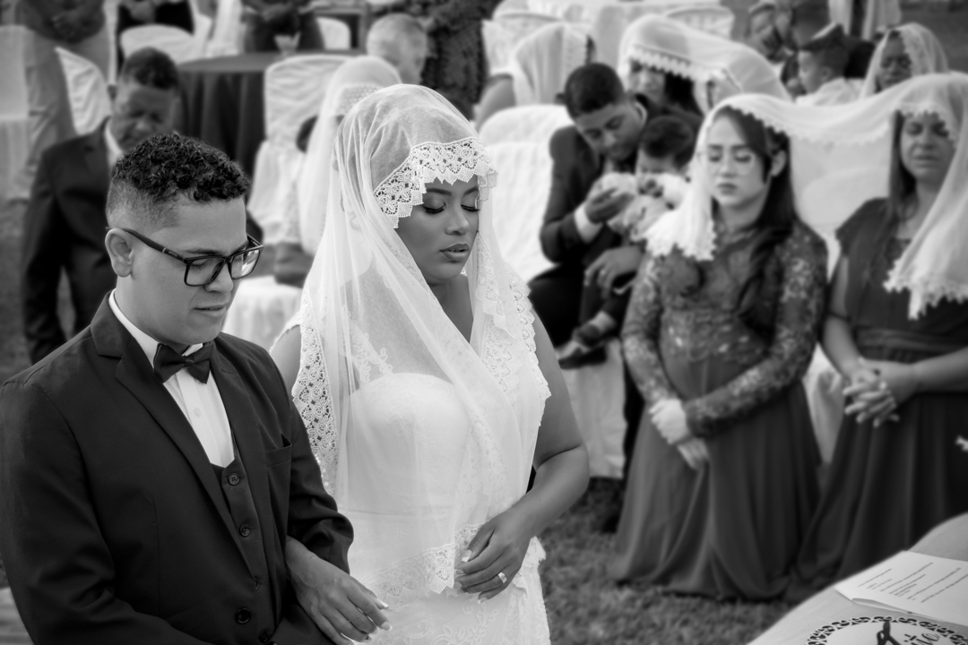 momento oração noiva noivo fé casamento sitio Três Corações - MG 