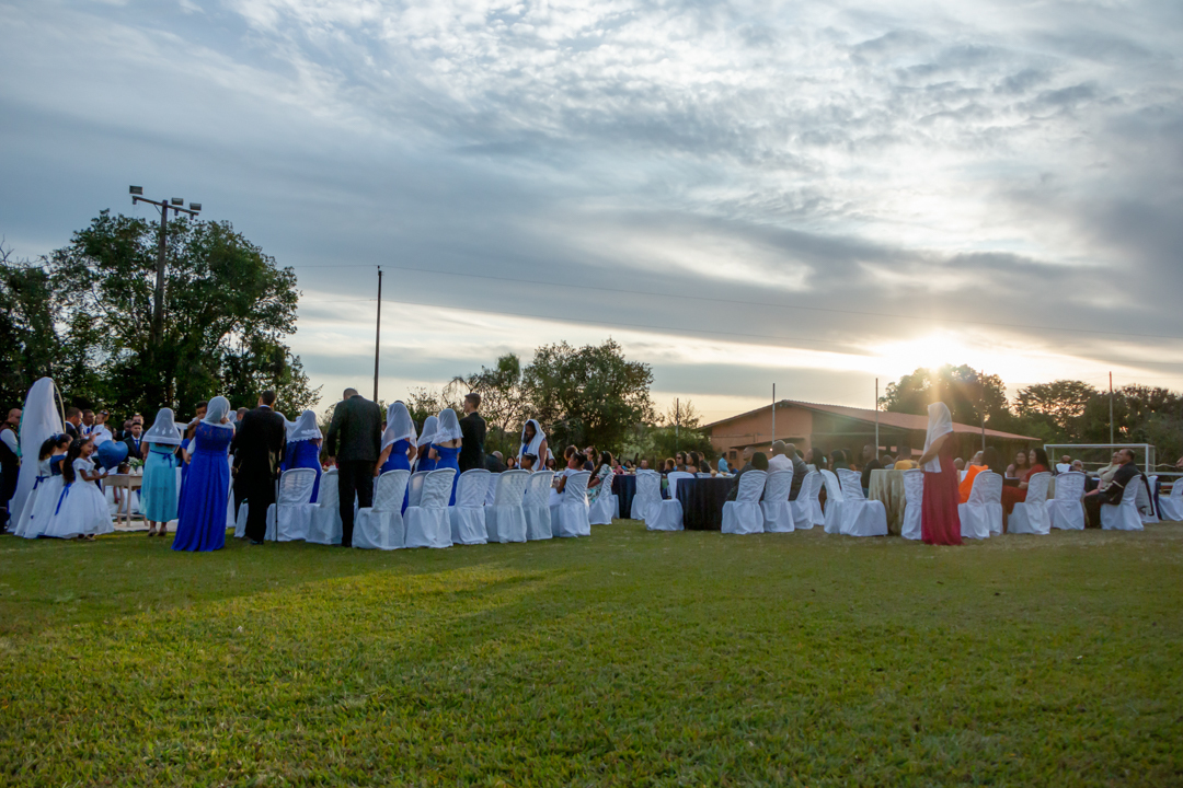 momento oração noiva noivo fé cooperador casamento sitio Três Corações - MG 