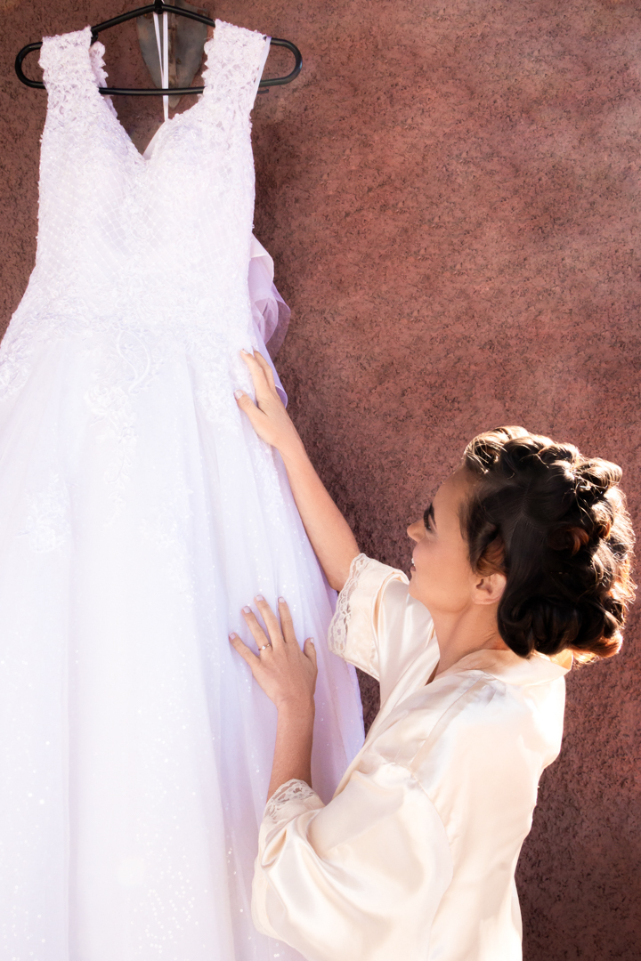 Noiva, making of maquiagem  vestido casamento  Três Corações - MG