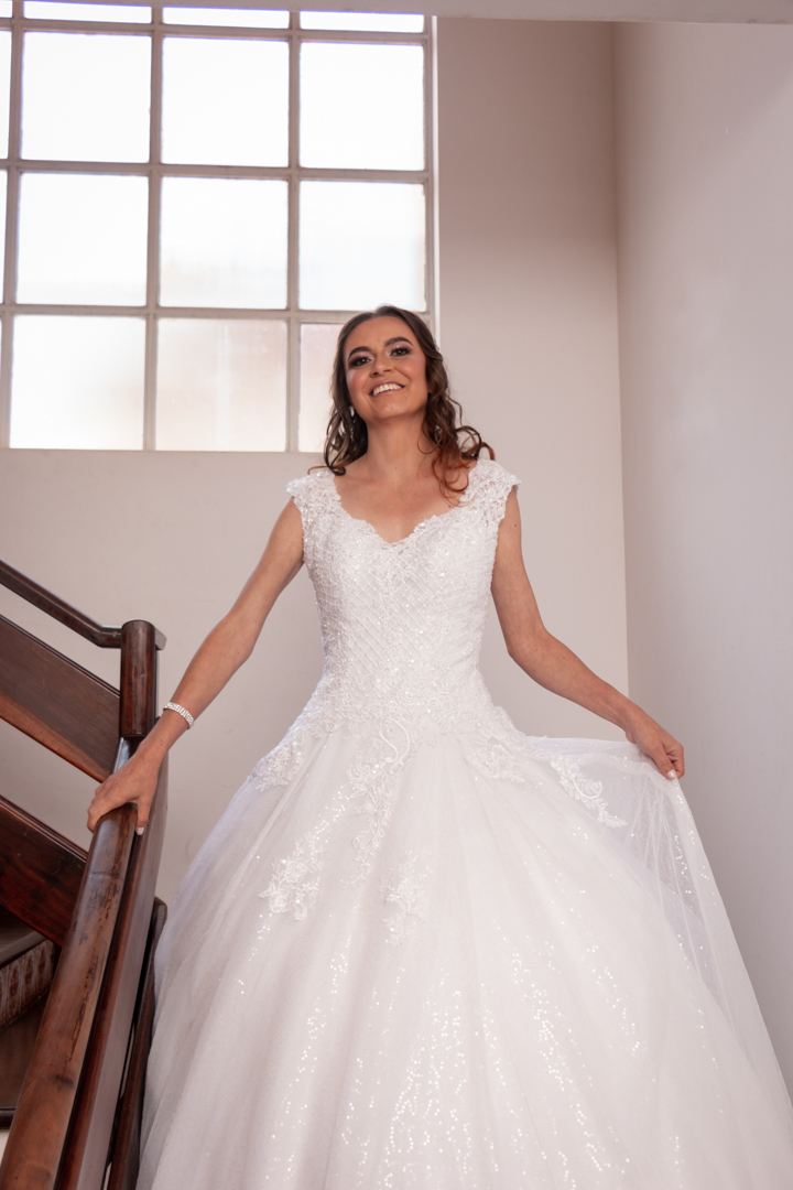 Noiva, making of maquiagem  vestido  perfume casamento  Três Corações - MG