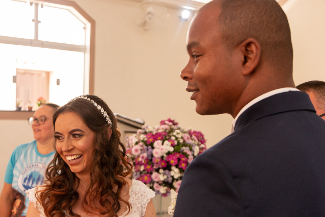 entrada aliança porta aliança casamento igreja paroquia Três Corações - MG