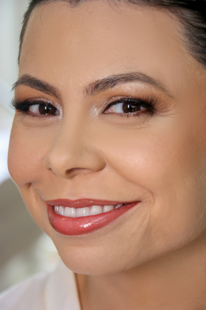 maquiagem noiva maquiador fotos  São Gonçalo do Sapucaí olhar e sorriso
Making of noiva São Gonçalo do Sapucaí - MG 