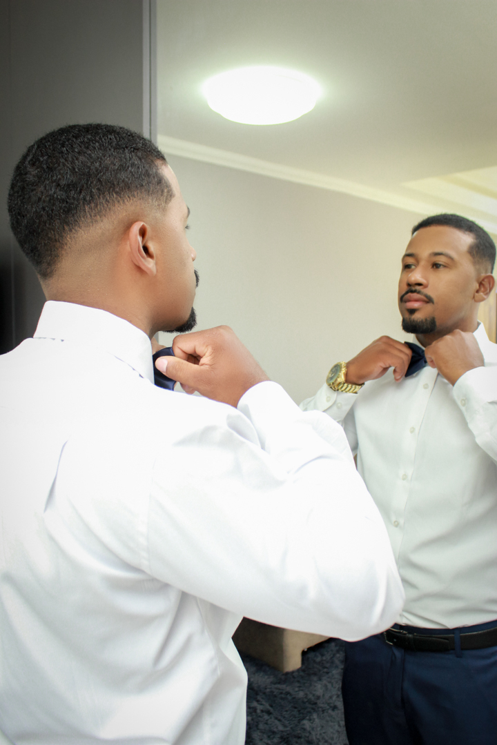 making of do noivo  acessórios relógio perfume gravata   São Gonçalo do Sapucaí - MG 