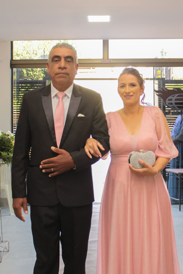 Entrada pais da noiva no casamento  São Gonçalo do Sapucaí - MG 