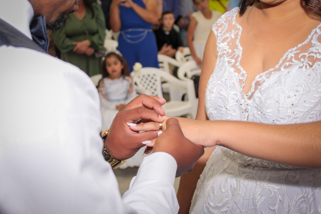 troca das alianças durante o casamento São Gonçalo do Sapucaí - MG  