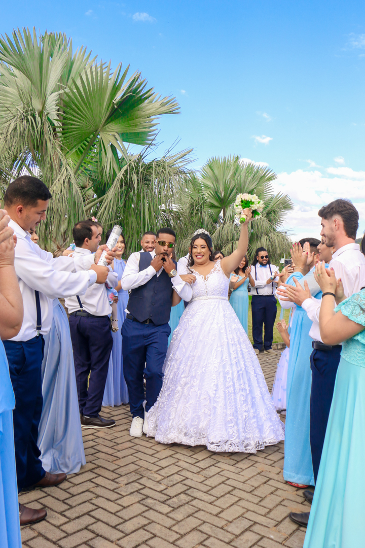 entrada do casal  no salão de festa São Gonçalo do Sapucaí - MG  